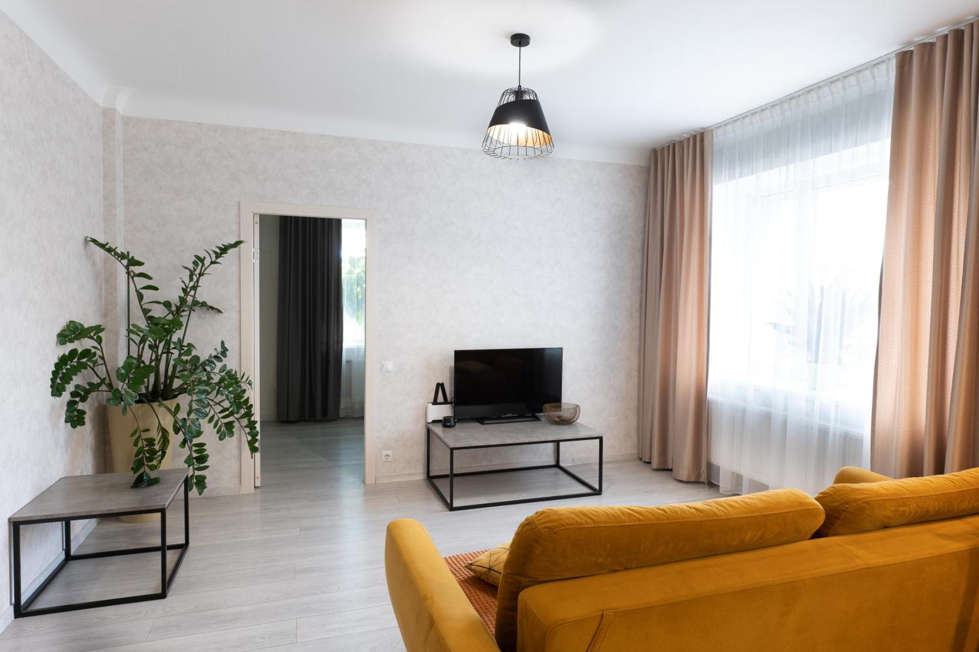 Centra Apartamenti Eliza Limbazi Exterior photo